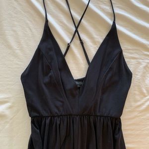 ✨SOLD AT PLATO'S✨